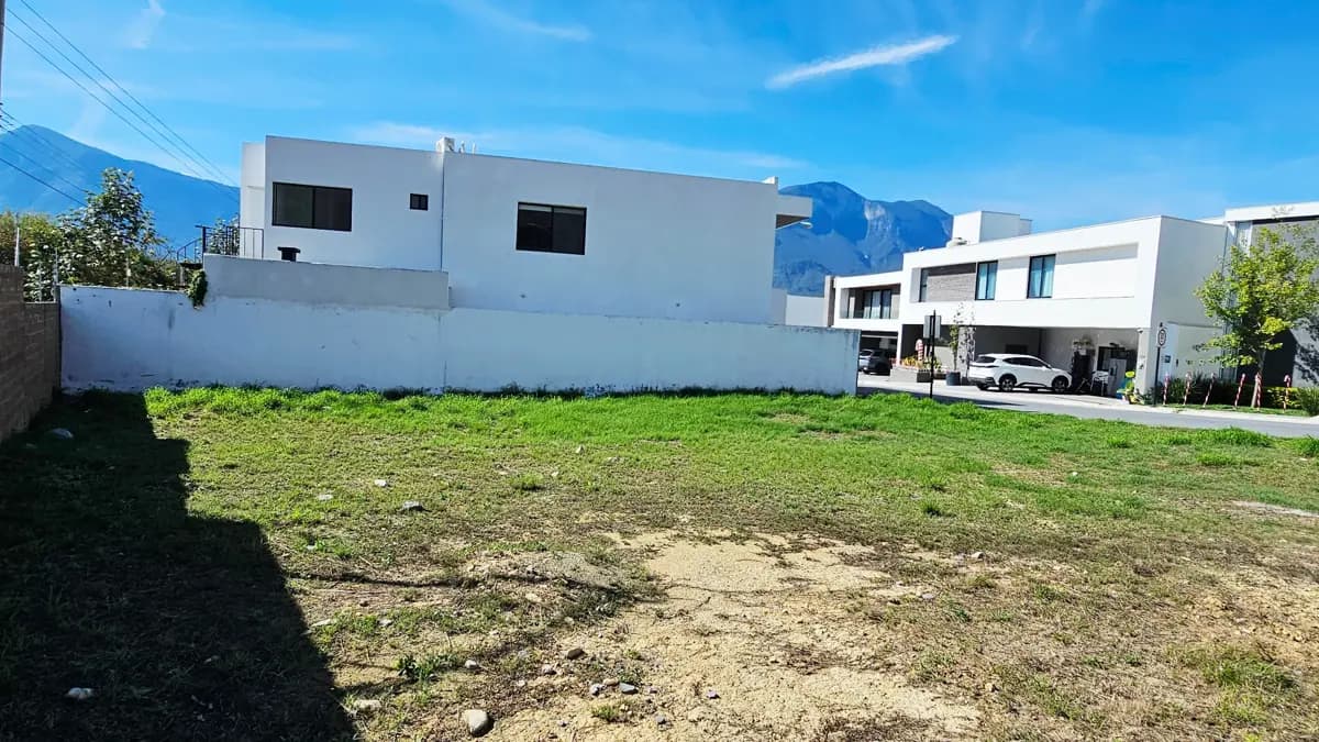 Terreno en Venta en Bosques de las Misiones, Santiago, Nuevo León