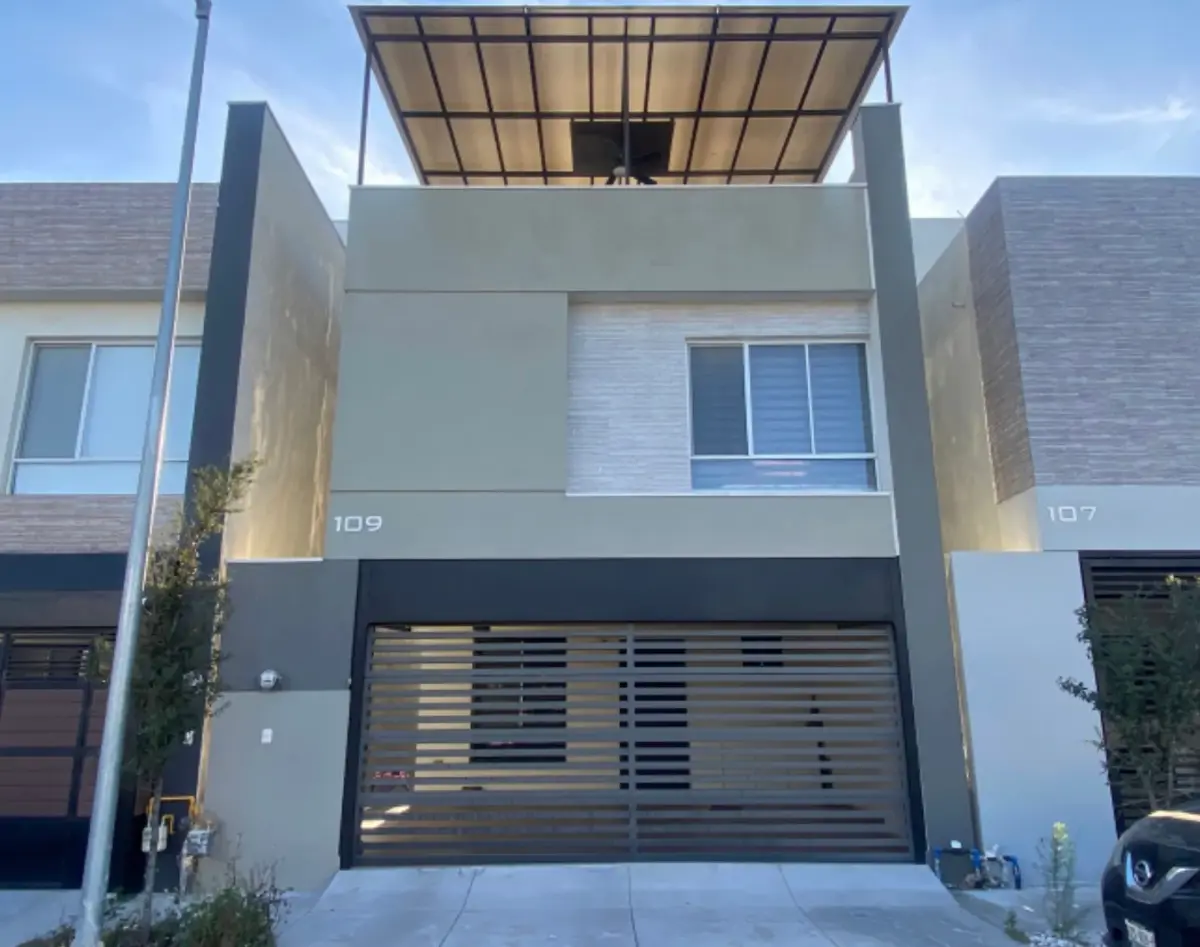 Casa en Venta en Torento, Apodaca, Nuevo León