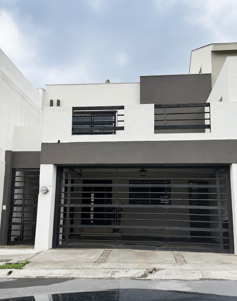 Casa en Renta en Puerta de Hierro, Monterrey, Nuevo León