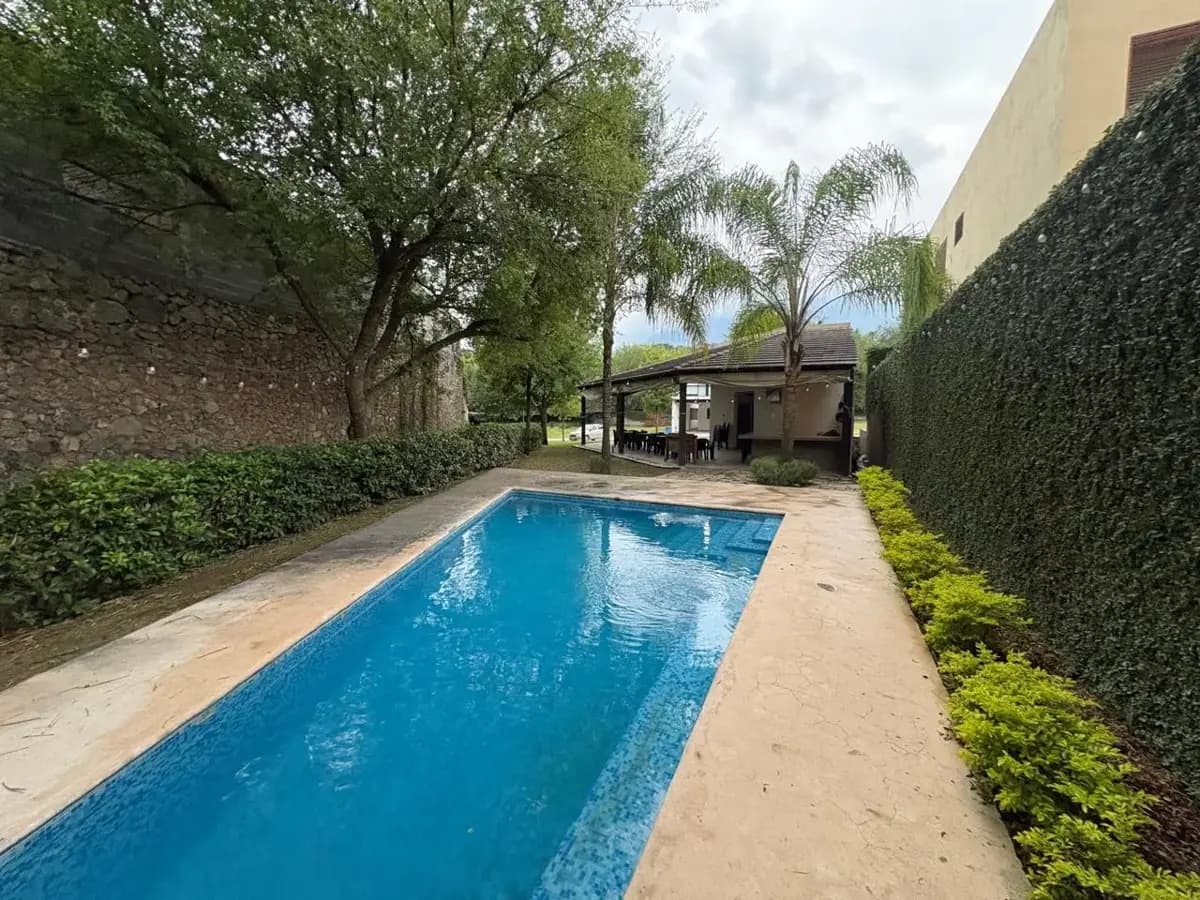 Casa en Renta en El Barro, Monterrey, Nuevo León