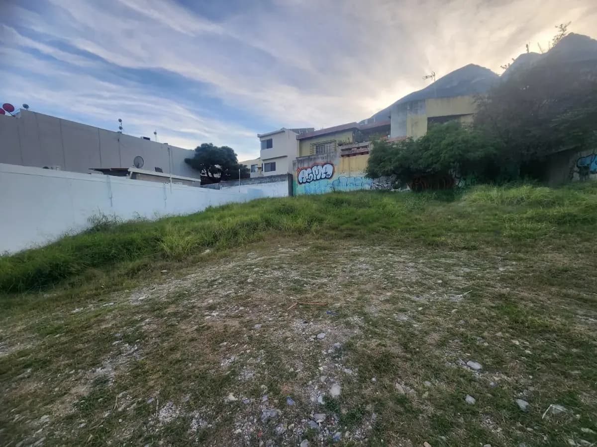 Terreno en Renta en Colinas de las Cumbres, Monterrey, Nuevo León