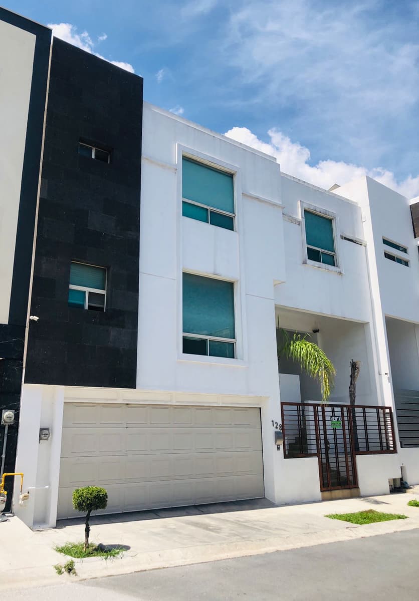 Casa en Venta en Cumbres Elite, Monterrey, Nuevo León