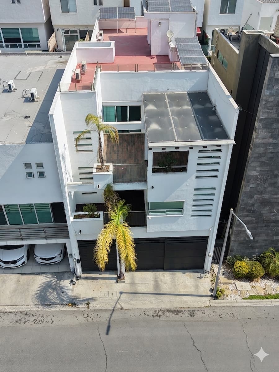 Casa en Venta en Zona Loma Larga Oriente, San Pedro Garza García, Nuevo León