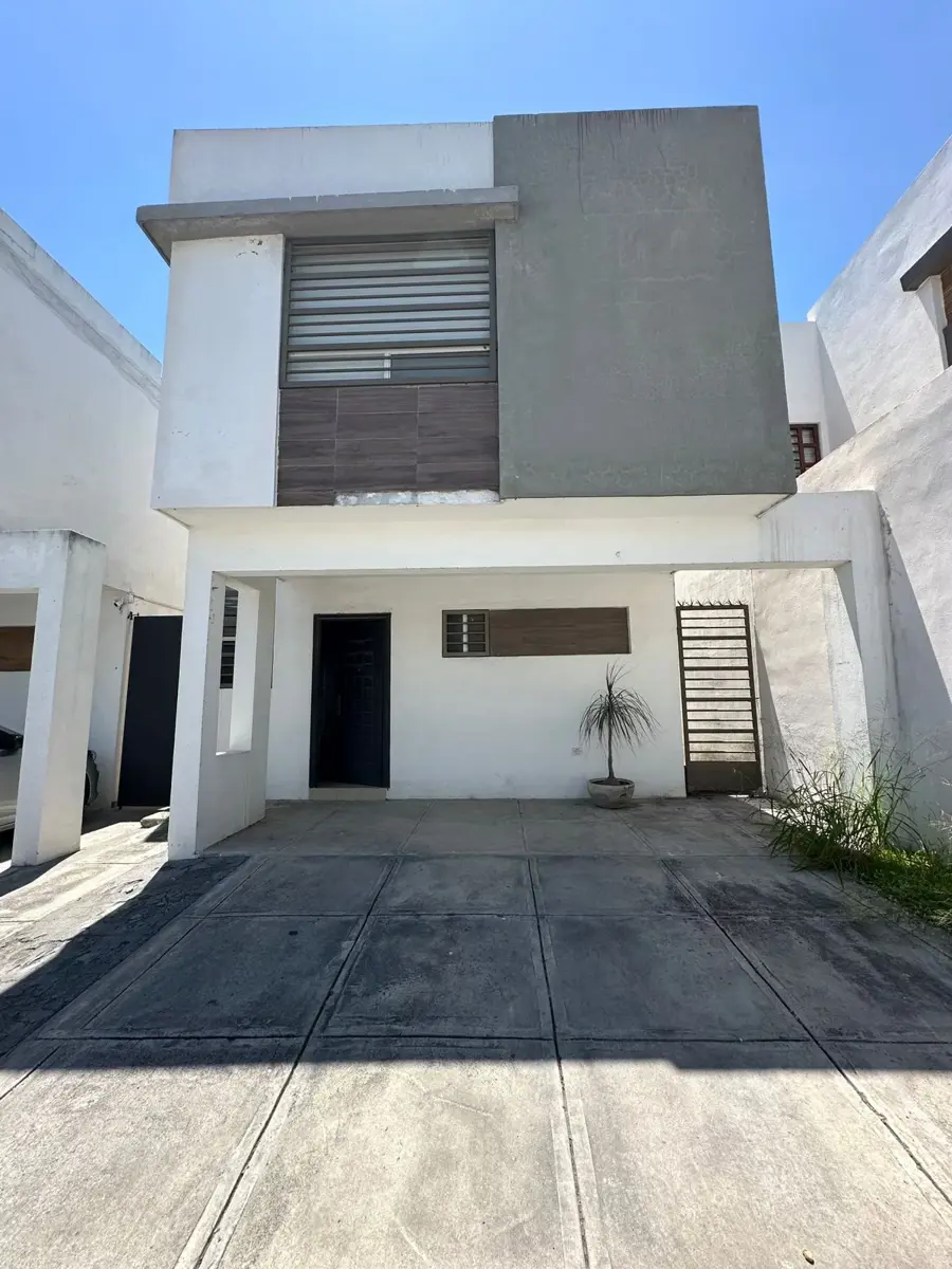 Casa en Renta en Lombardía Residencial, Apodaca, Nuevo León