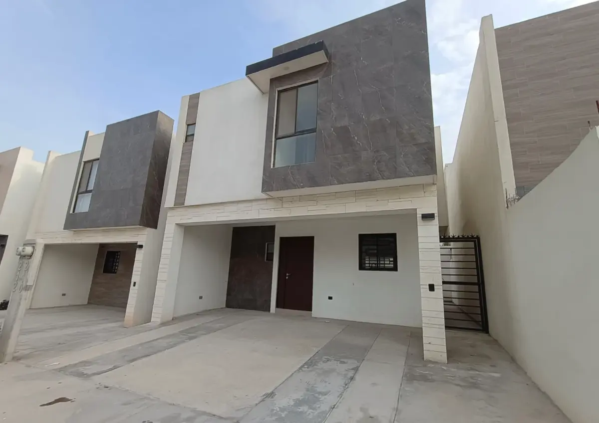 Casa en Venta en Ayuccá, García, Nuevo León