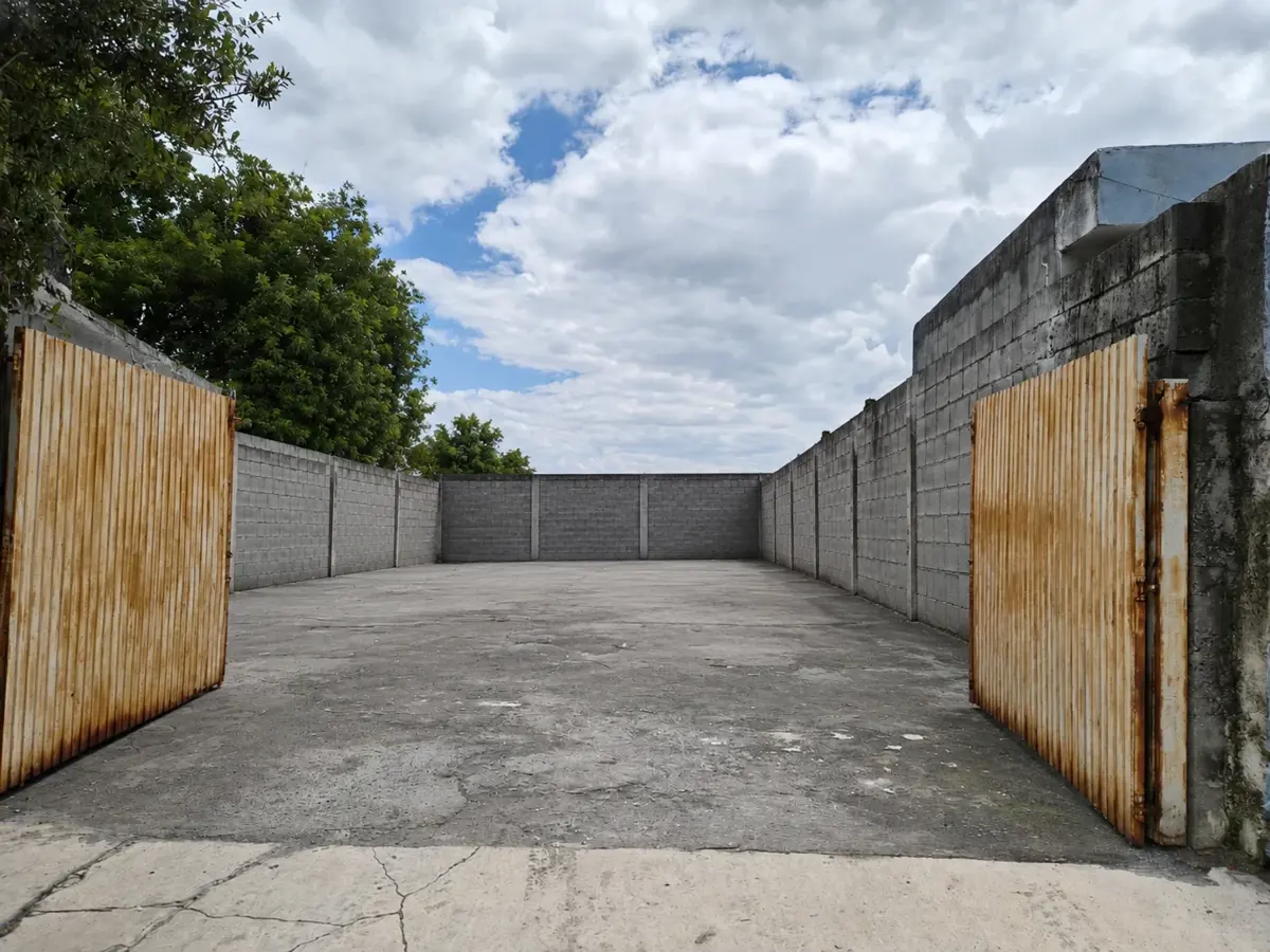 Terreno en Venta en Arturo B de la Garza, Monterrey, Nuevo León