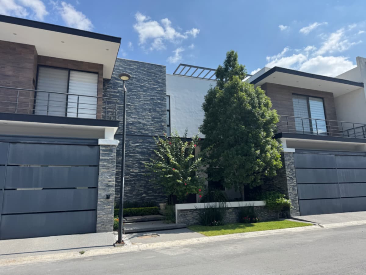 Casa en Venta en La Encomienda, General Escobedo, Nuevo León