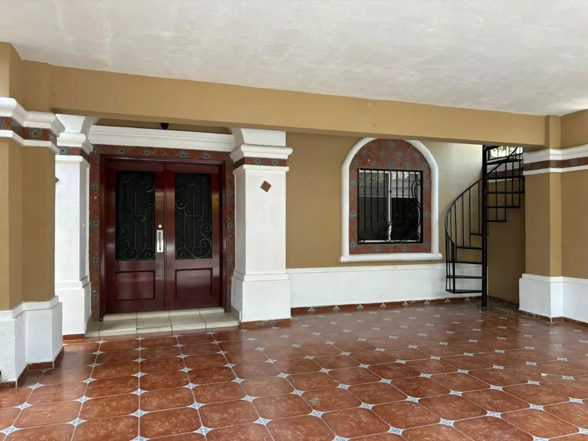 Casa en Renta en Quinta Montecarlo, San Nicolás de los Garza, Nuevo León