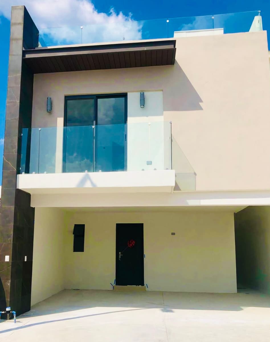 Casa en Renta en Almería, Apodaca, Nuevo León