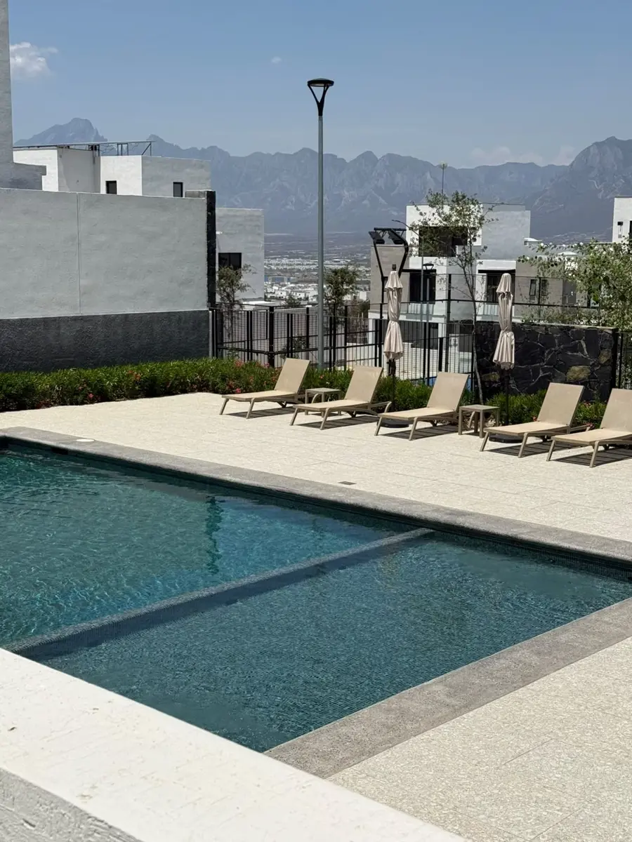 Casa en Renta en Mitras Norte, Monterrey, Nuevo León