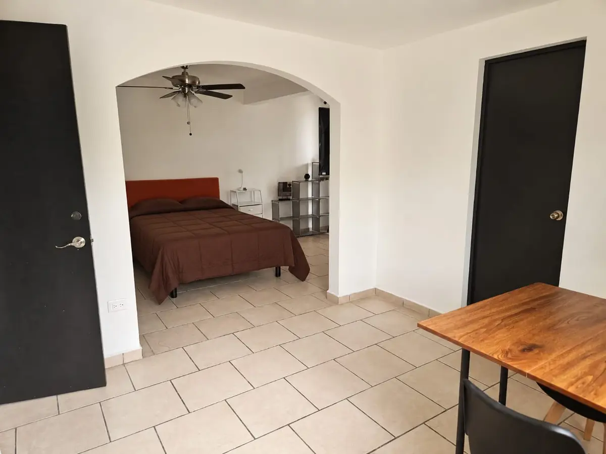 Departamento en Renta en Valle de las Brisas, Monterrey, Nuevo León