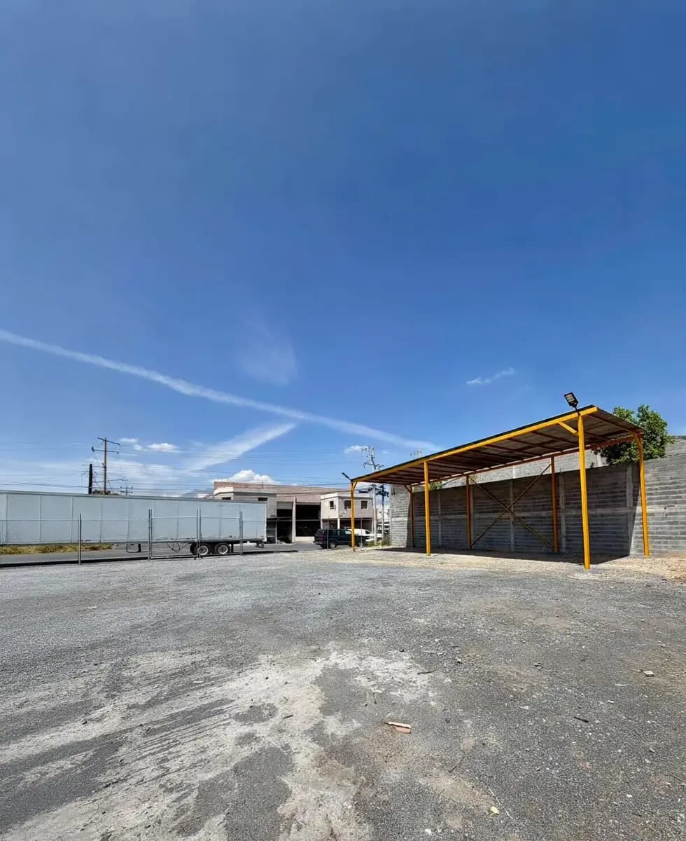 Terreno en Renta en Plutarco Elias Calles, Monterrey, Nuevo León