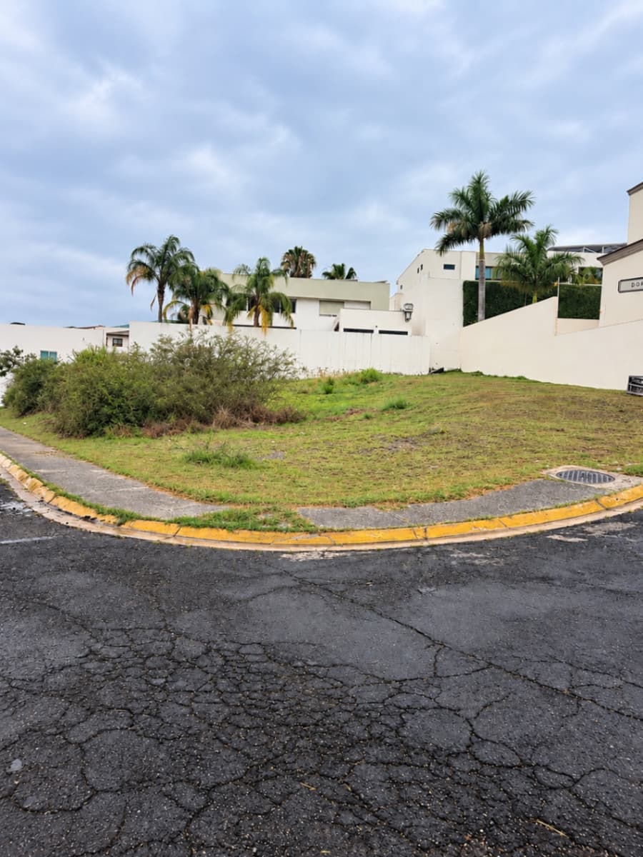 Terreno en Venta en Residencial y Club de Golf la Herradura, Monterrey, Nuevo León