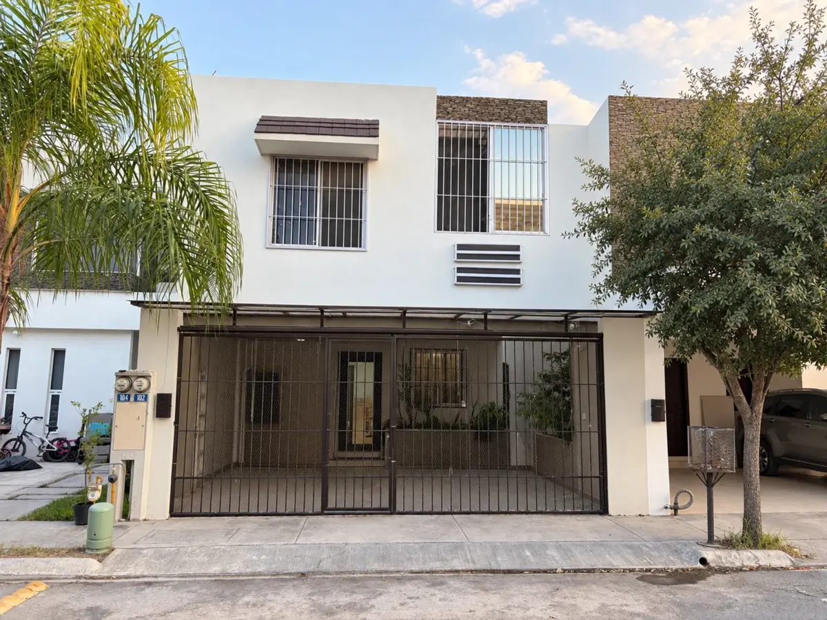 Casa en Venta en La Morada Residencial, Apodaca, Nuevo León